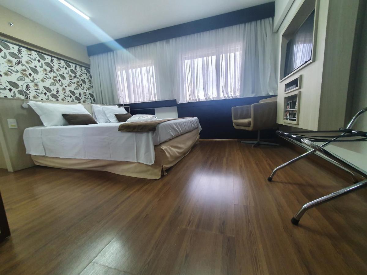 Lindo Flat Em Hotel 4 Estrelas Na Bela Vista San Paolo Esterno foto