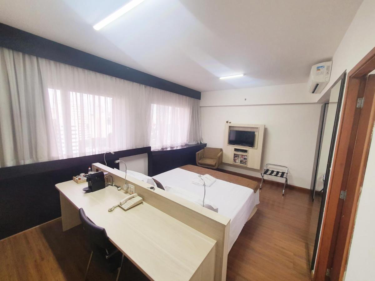 Lindo Flat Em Hotel 4 Estrelas Na Bela Vista San Paolo Esterno foto
